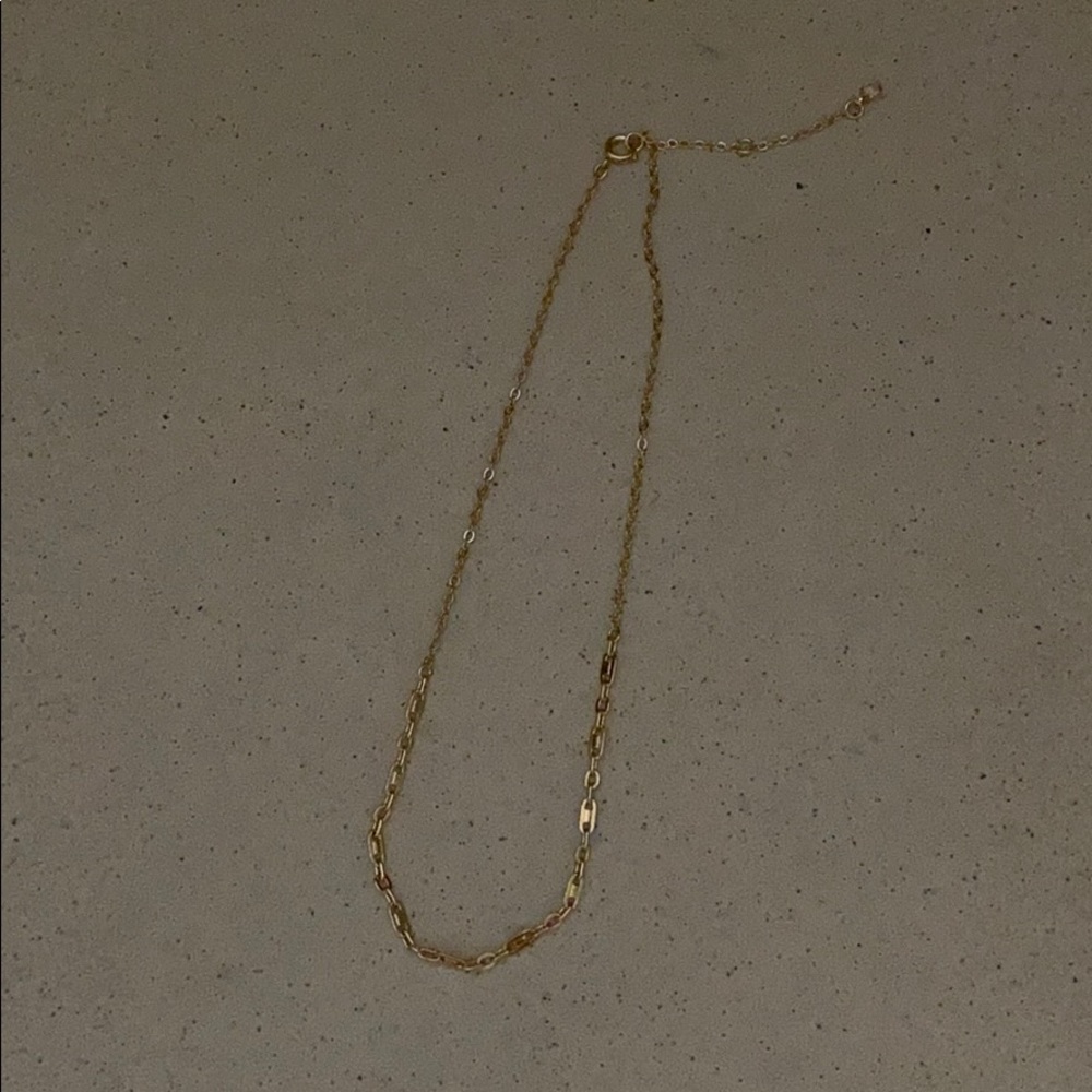 Gold chain necklace